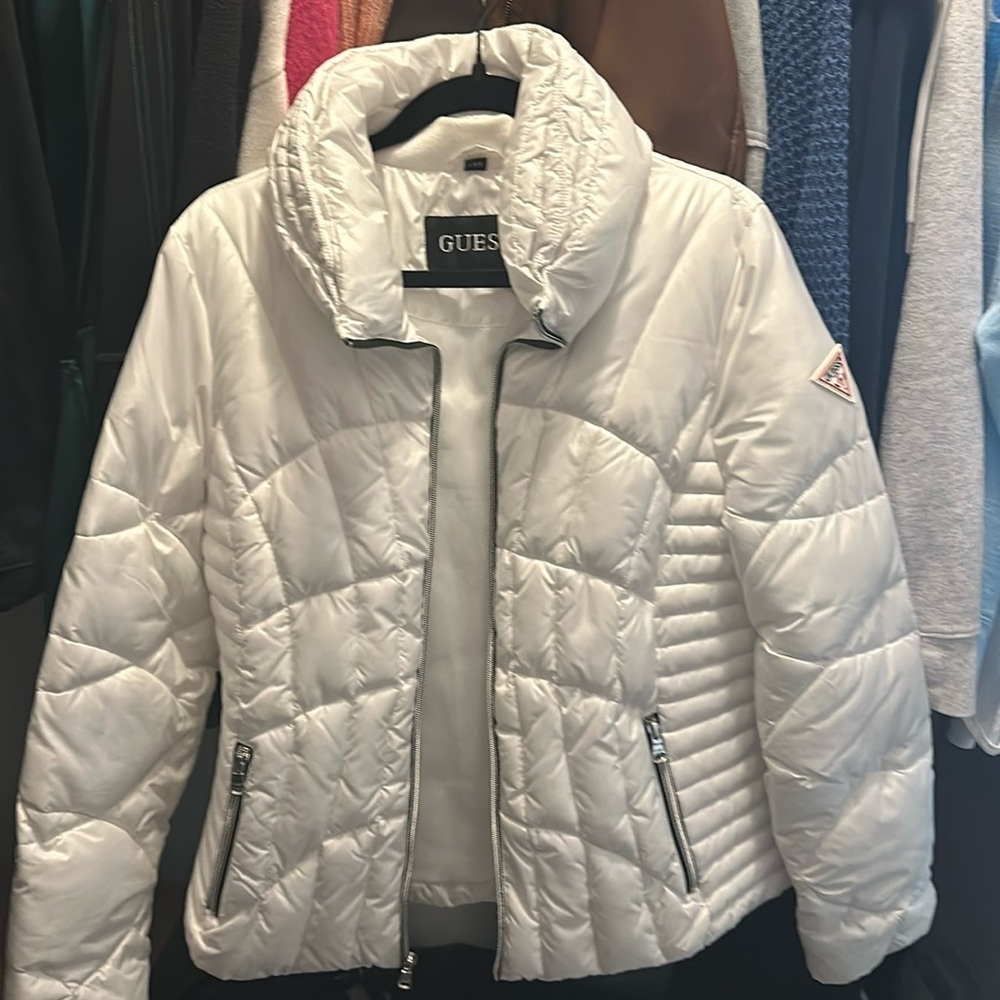 GUESS white midweight puffer jacket